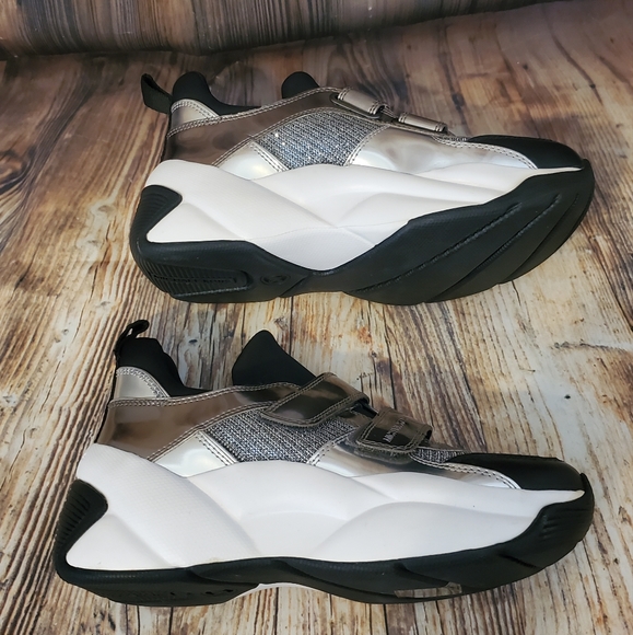 Michael Kors Keeley Scuba Mesh Nubuck Trainer - Picture 8 of 11